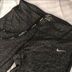 Nike DRI-FIT running leggings capris